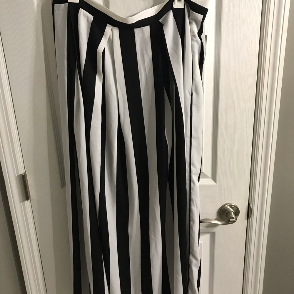 Forever 21 Plus Maxi Skirt